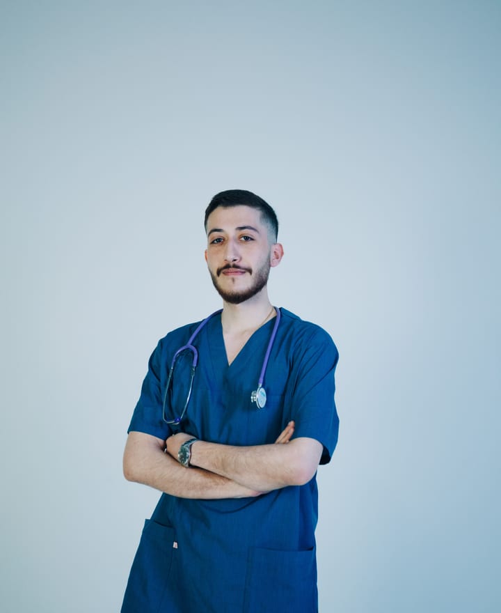 صورة تجريبية لـ [اسم الطبيب الأول]