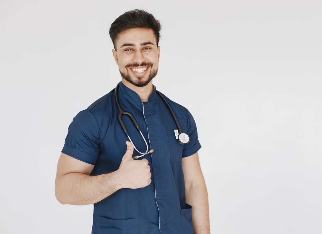صورة تجريبية تمثل استقبال عيادات Max Health